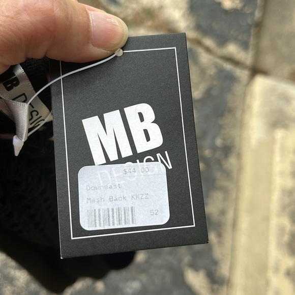 New MB Design mesh back black top - Picture 9 of 14